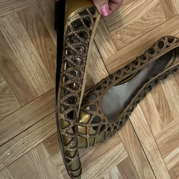 Vince camuto leather cutout flats - Picture 2 of 3